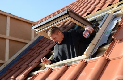 Pose de fenêtres de toit Velux à Étrelles